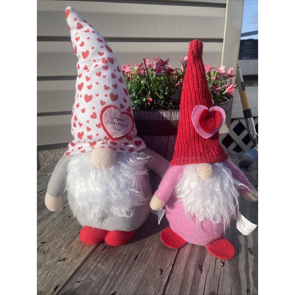 Set Of 2 Valentines Gnomes